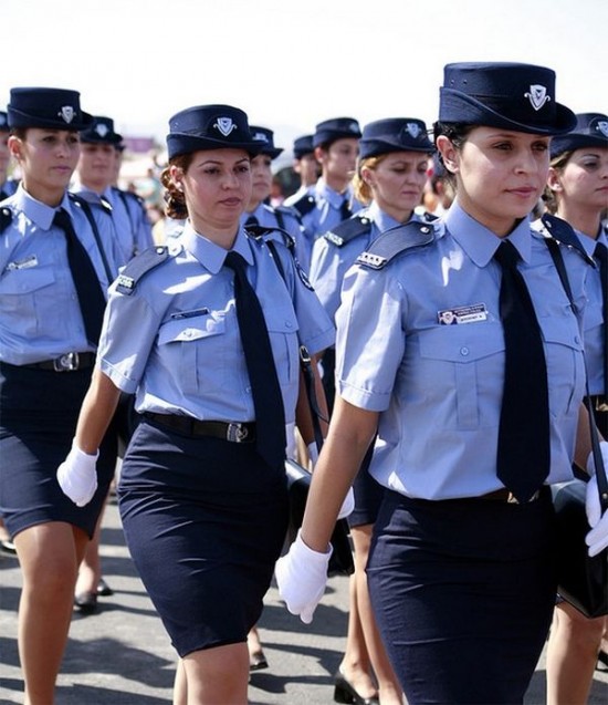 33_cyprus_police_women-550x637