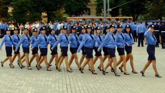 46_ukraine_police_women-550x311