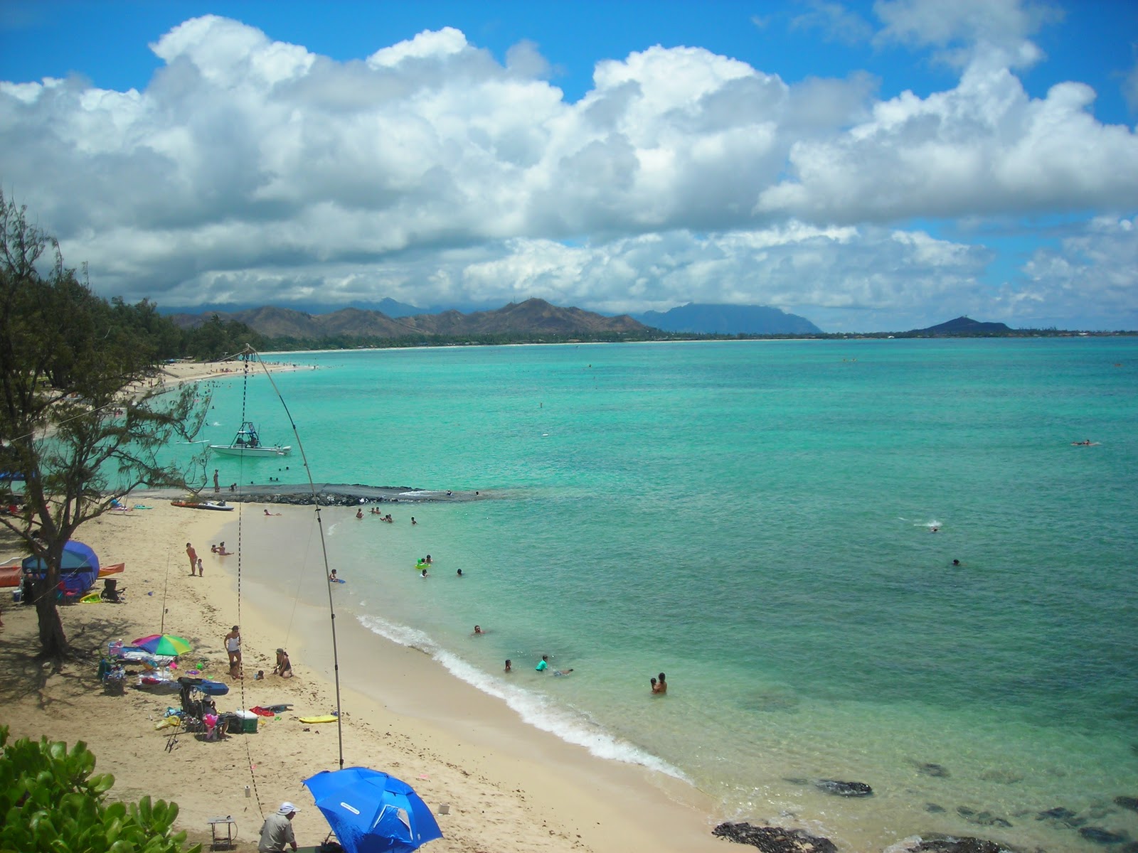 Best-Lanikai-Beach-Image-01-Hawaiian-Beach