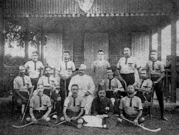 1907-Nawab-Sir-Khwaja-Salimullah-Bahadur-with-Dhakas-first-Hockey-team