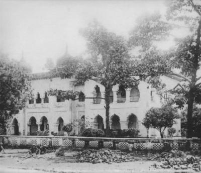 ঢাকা-মাদ্রাসা-বর্তমানে-কবি-নজরুল-কলেজ-১৮৮০।