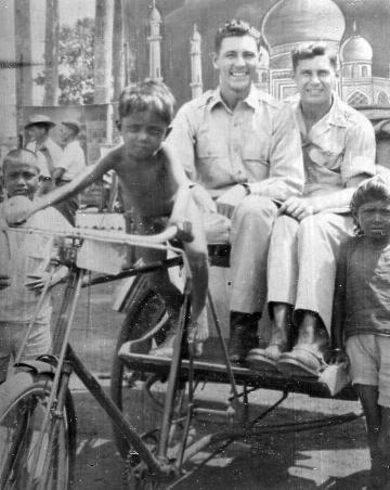 ২য়-বিশ্বযুদ্ধের-সময়-ঢাকায়-আমেরিকান-সৈন্য-১৯৪৫